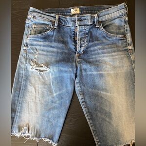 CoH Emerson boyfriend cutoffs